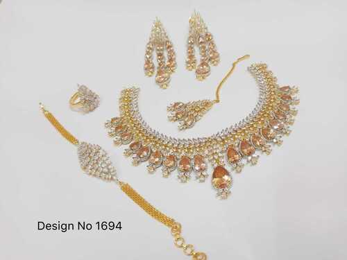 Party Wear Lightweight Skin-friendly Artificial Diamond Jewellery Set For Ladies