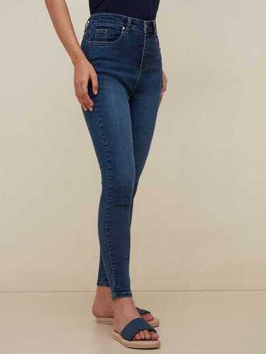 28 - 34 Inch Waist Casual Wear Women Stretchable Blue Denim Jeans