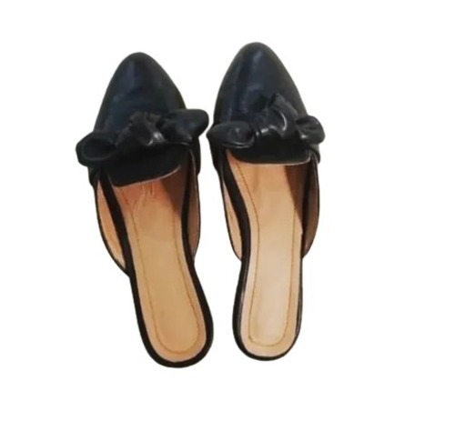 महिलाओं के लिए आरामदायक और नॉन-स्लिप पॉलीयूरेथेन फैंसी सैंडल हील साइज़: फ्लैट