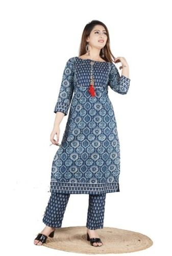 Women Casual Wear Round Neck 3/4 Sleeves Printed Rayon Kurti Pant Set  Bust Size: 36 Inch (In)