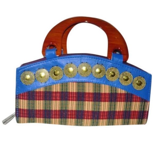 महिलाओं के लिए मल्टी कलर 12.5X5.2 इंच आयताकार शास्त्रीय और आधुनिक हस्तशिल्प बैग
