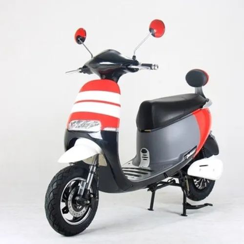 Pvc 25 Kmph Disk Brake Type Battery Operated Electric Scooter With 249W Power