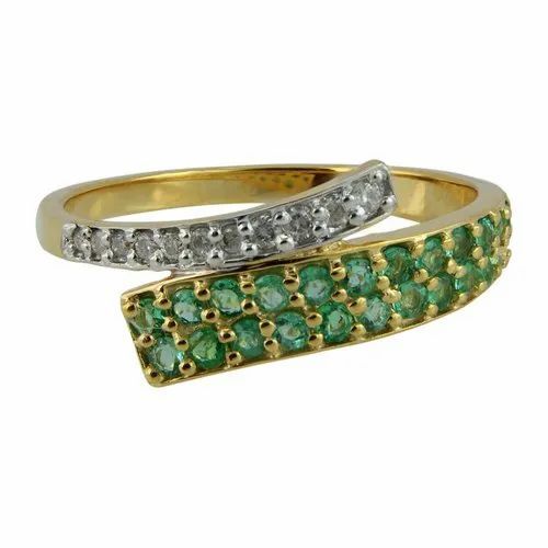 Wedding Wear Emerald Diamond Ring - Shape: Round