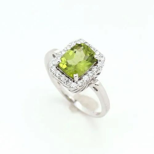 Wedding Wear Peridot Gold Ring 10K Carat - Shape: Round