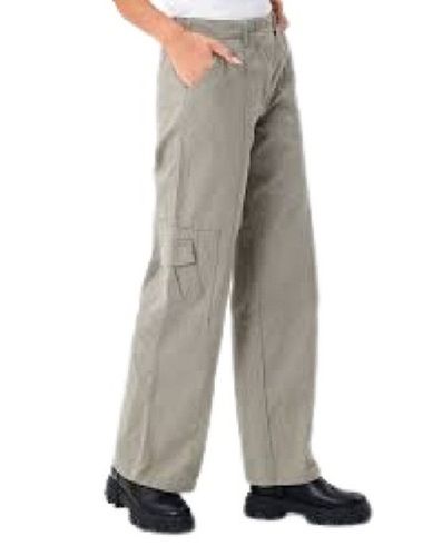  पुरुषों के लिए प्लेन ग्रे कैज़ुअल वियर थ्री पॉकेट कॉटन पैंट 