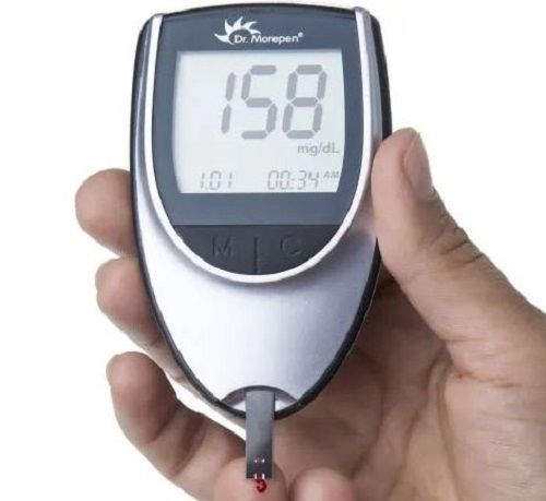 Silver Plastic Digital Battery Operated Dr Morepen Glucometer