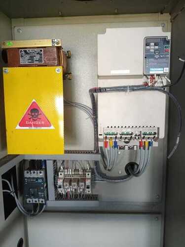 0.37 Kw से 372 Kw 1-फ़ेज़ और 3-फ़ेज़ Ac ड्राइव Vfd कंट्रोल पैनल