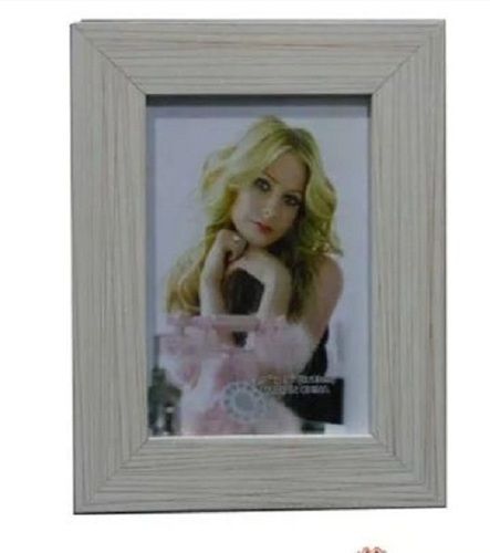 White Rectangle Wooden Finish Frame For Gift And Home Decoration Design: Plain