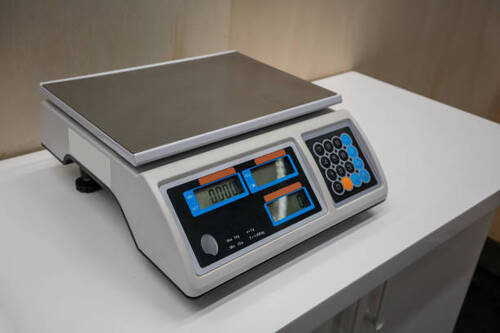 https://tiimg.tistatic.com/fp/1/008/237/portable-electric-digital-weighing-machine-for-industrial-use-349.jpg