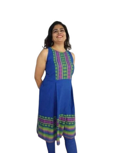 Multicolor Round Neck Sleeveless Casual Wear Printed Cotton Kurti For Ladies