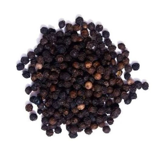 Commonly Cultivated Dried And Raw Spicy Round Black Pepper