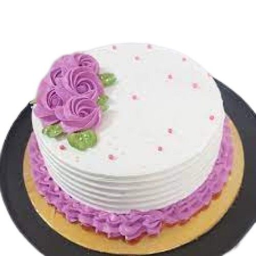 Hygienically Packed Soft Lightweight Mouth Watering Taste Creamy Vanilla Cake Additional Ingredient: Cream