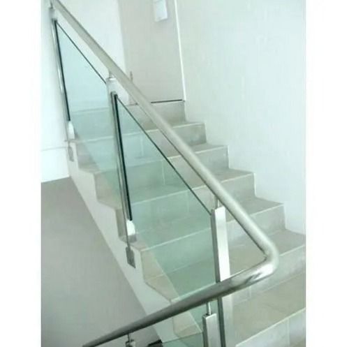 Transparent 6 Mm Thick Glossy Finish Commercial And Residential Glass Railings