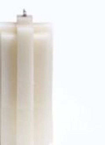 4 Inch Size Pillar Shape 2.5 To 3 Hours Burning Time Candle For Home