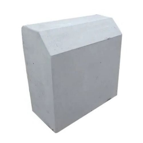 Grey 450X 300 X150 Mm, 90 Mm Thick Artificial Granite Concrete Kerb Stone