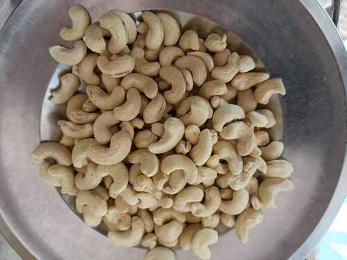 White Pure Natural And Organic Half Moon Shaped Cashew Nut