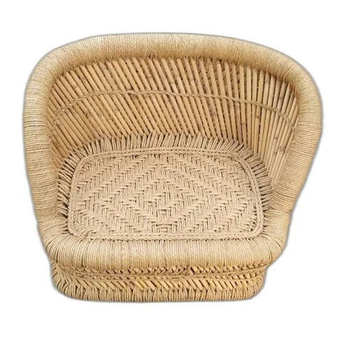 Mini store wicker chair