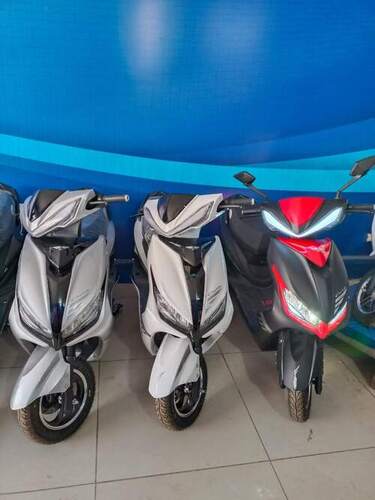 Electric scooty