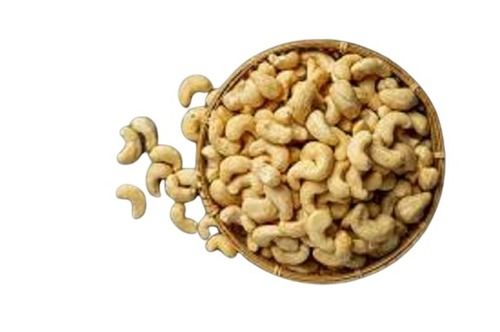 Raw White Healthy Half Moon Shape Cashew Nut
