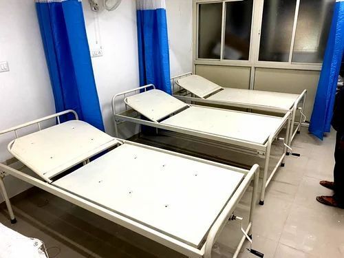 Stainless Steel Frame 6 X 3 Feet Universe Surgical White Bed