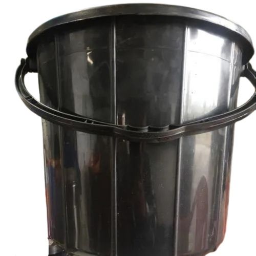 Black 16L Glossy Finish Strong Round Pvc Plastic Buckets For Bathroom Use