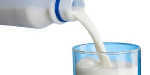  White Raw Healthy Milk