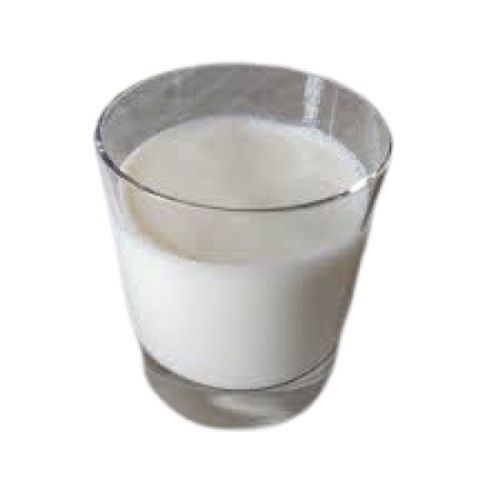 Hygienically Packed White Raw Farm Fresh Cow Milk