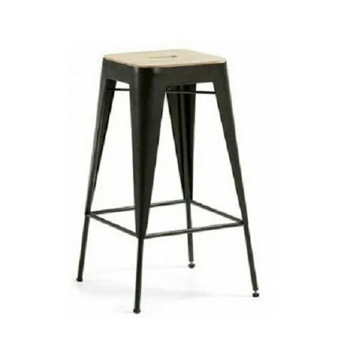 Machine Made 4 Legs Classic Design Steel Bar Stool, Size 460 X 570 X 1000 Mm