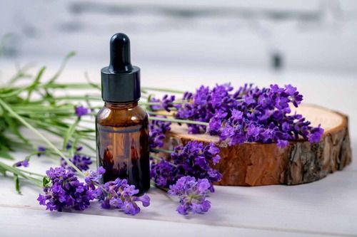 Great Smell And Highly Effective Lavender Oil For Cosmetics Use
