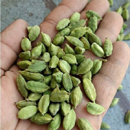 Rich In Taste Natural Green Cardamom Use For Spices And Cooking