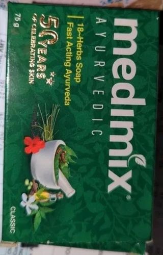 Green Middle Foam Fresh Fragrance Herbal Glycerin Medicated Ayurvedic Soap