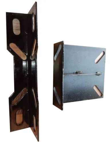 Rectangular Sturdy Highly Tensile Mild Steel Elevator Bracket For Industrial Use Car Dimension: 60X80X180Mm