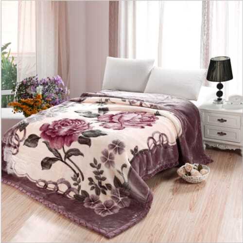 Winter Season Multicolor Double Woolen Bed Sheet Set With White Pillow Cover