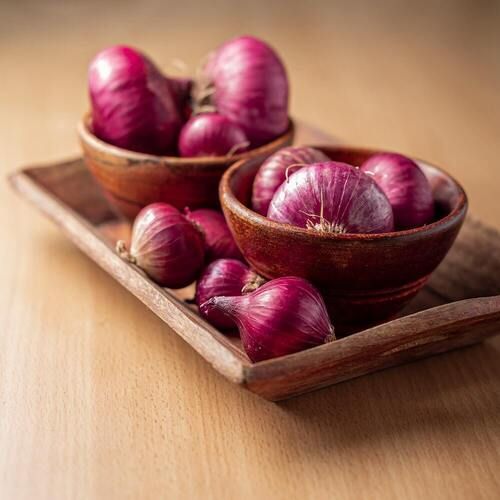 Whole Farm Fresh Red Onion For Cooking And Salad Dressing