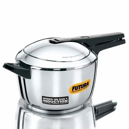 5.5 L Capacity Stainless Steel Hawkins Futura Pressure Cooker