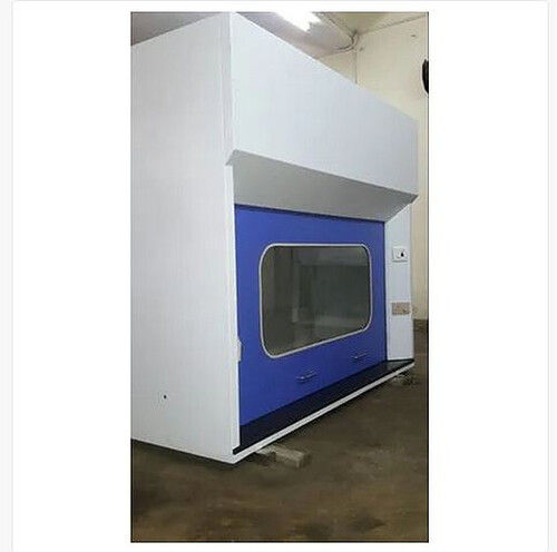 Chemical Fume Hoods With Capacity 15 Number Per Month