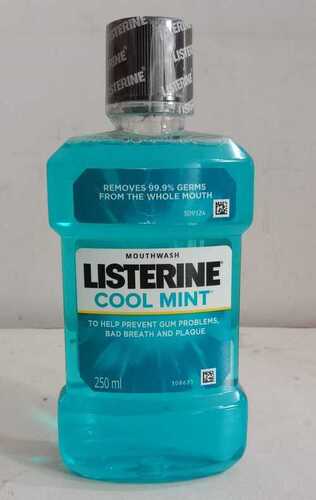 Bule Listerine Cool Mint Liquid Mouthwash, Kills Bacteria And Germs, 250 Ml