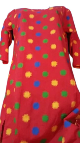 महिलाओं के लिए रेड डेली वियर 3-4 स्लीव गोल नेक प्रिंटेड कॉटन डिज़ाइनर कुर्ती