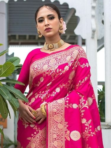 Striking Golden Satin Contrast Blouse Saree WJ43714