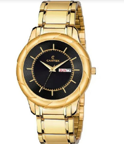 Stylish And Fashionable Golden Analog Wrist Watch For Men 