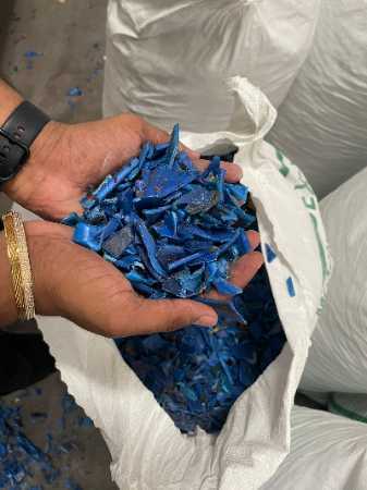 Blue Hdpe Drum Grinding