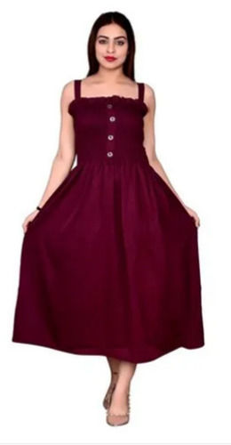 Casual Wear Sleeveless Plain Crepe Western Dress For Women Bust Size: 36 Inch (In)