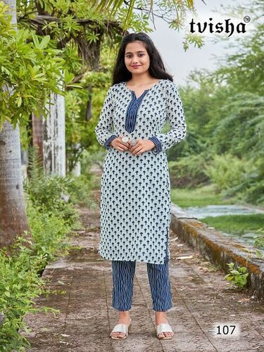 Women Fancy Capsule Cotton Print Kurtis set...