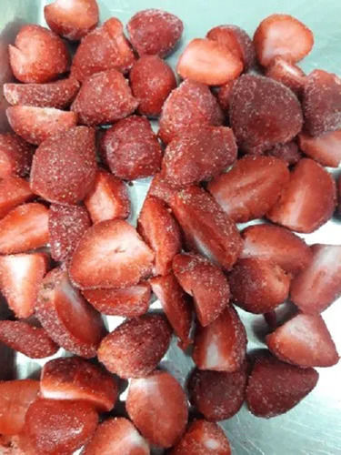 100% Fresh Ready To Eat Frozen Red Strawberry Slices (IQF)