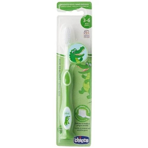 Green Plastic Baby Toothbrush For Cleaning Teeth