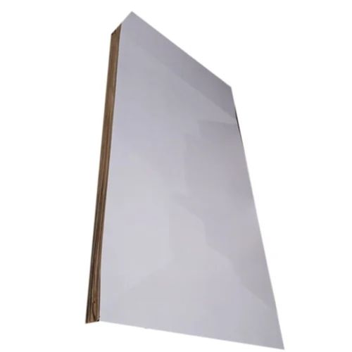 Environmental Friendly Phenolic Glue First-Class Strong Laminated Pine Plywood Board Density: 0.55 Gram Per Cubic Centimeter(G/Cm3)