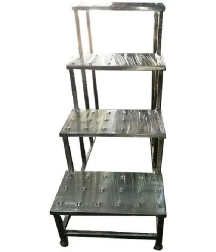 250 Kg Rectangle Silver Stainless Steel Step Stool With Foot Rest Phase: Double Phase