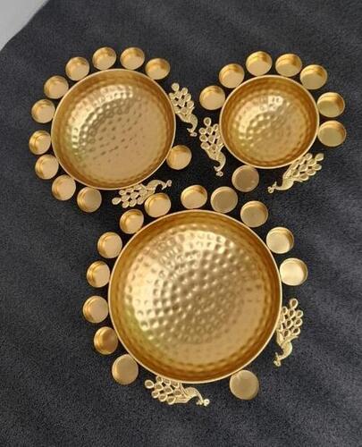 Decorative Round Shape Golden Finish Brass Urli For Home, Hotel