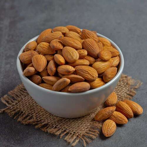 Natural Rich In Protein California Almonds For Sweet And Milk