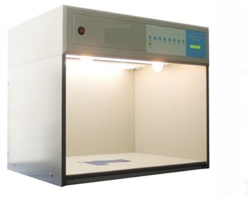 710 X 420 X 570 Mm 230 Volts 40 Kg Laboratory Use Color Matching Machine  Gas Pressure: N/A Psi